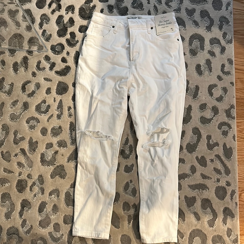Abercrombie The Super Skinny Ankle High Rise White Jeans with Rip Curve Love